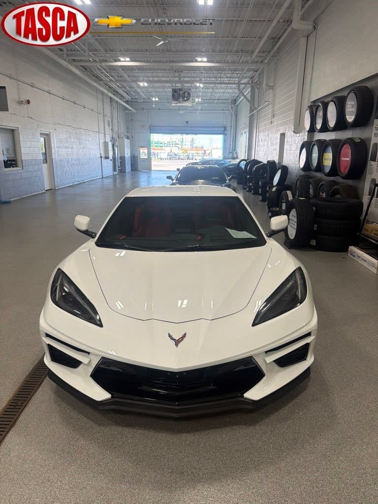 2022 Chevrolet Corvette Stingray 3LT — photo 1 of 11