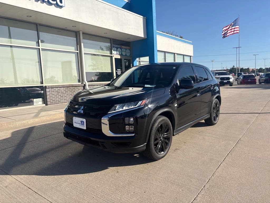 2022 Mitsubishi Outlander Sport LE — photo 1 of 35