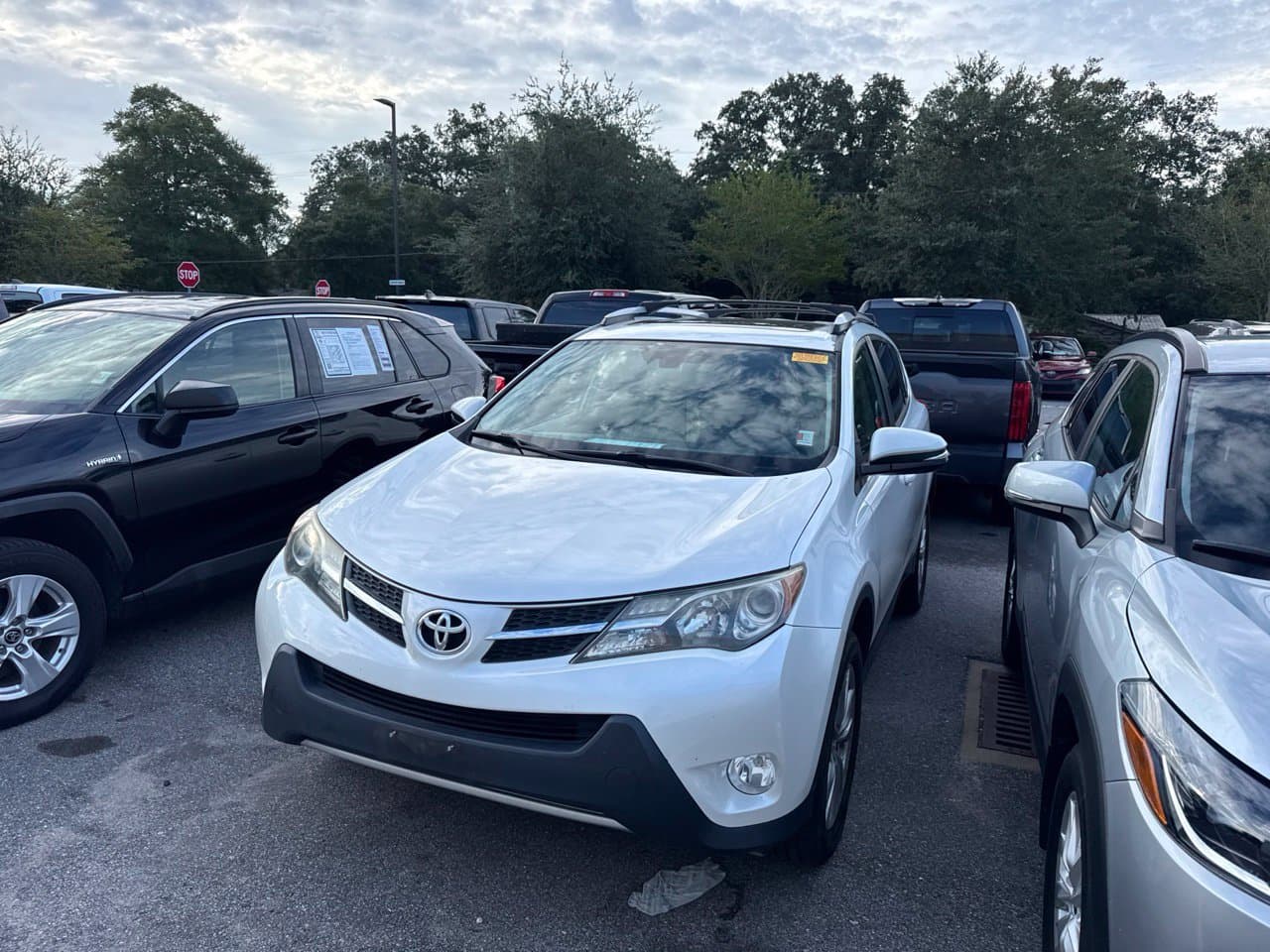 2014 Toyota RAV4 Limited — photo 1 of 7