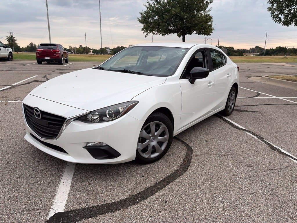 2014 Mazda Mazda3 i SV — photo 1 of 21