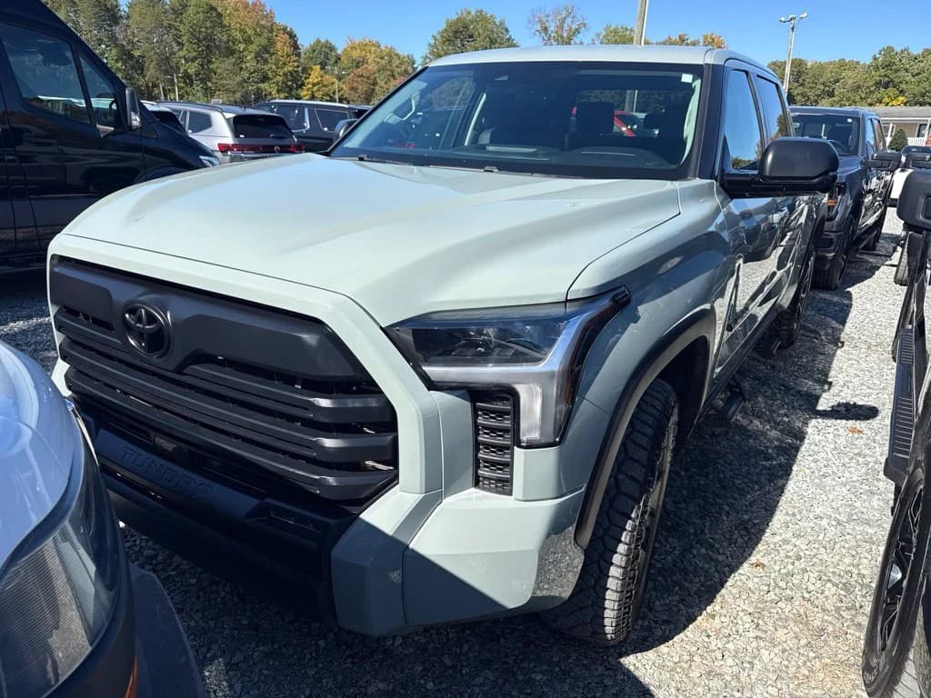 2024 Toyota Tundra 4WD SR5 — photo 1 of 4