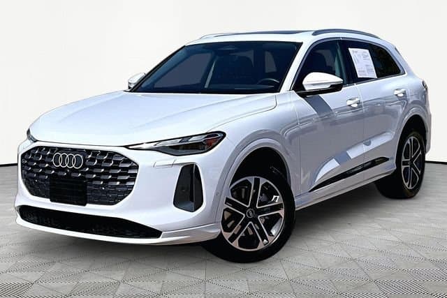 2025 Audi Q5 Base — photo 1 of 35
