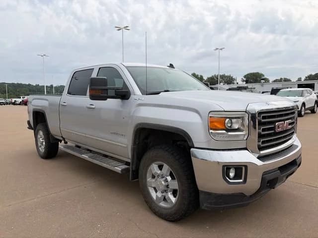 2016 GMC Sierra 2500 HD SLE — photo 1 of 25