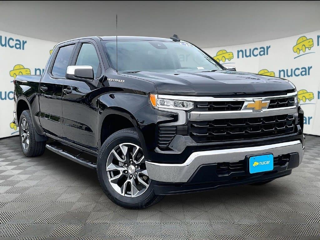 2023 Chevrolet Silverado 1500 LT — photo 1 of 36