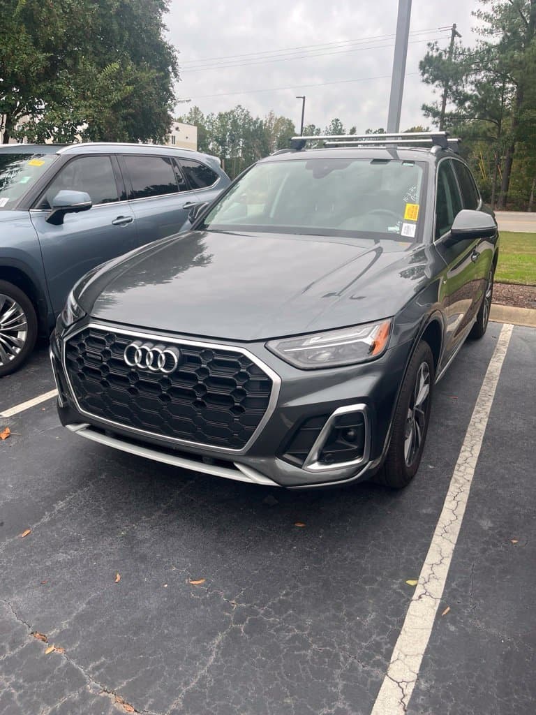 2024 Audi Q5 Base — photo 1 of 5