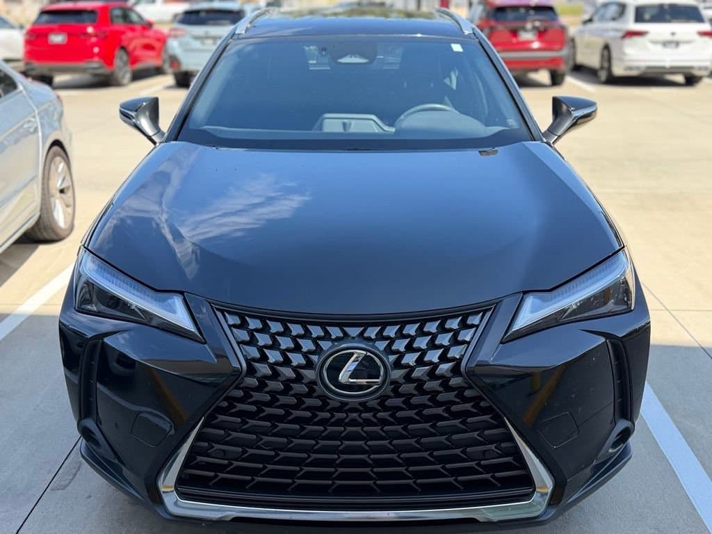 2025 Lexus UX UX 300h Premium — photo 1 of 3