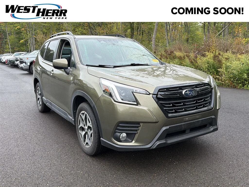2023 Subaru Forester Premium — photo 1 of 25