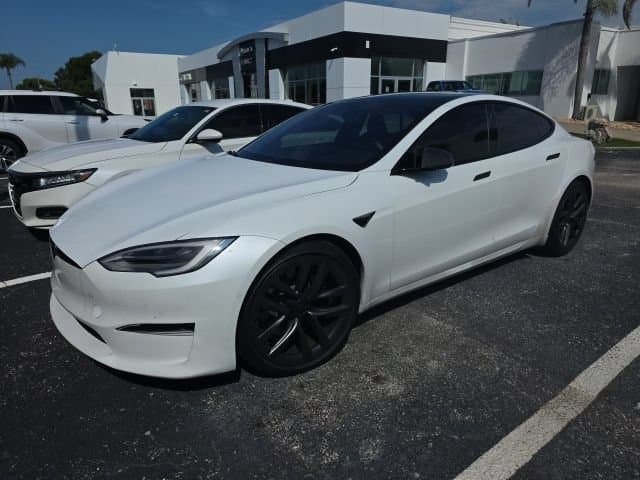 2021 Tesla Model S Long Range — photo 1 of 9