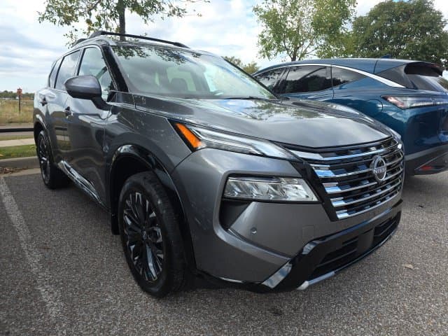 2026 Nissan Rogue Platinum — photo 1 of 6