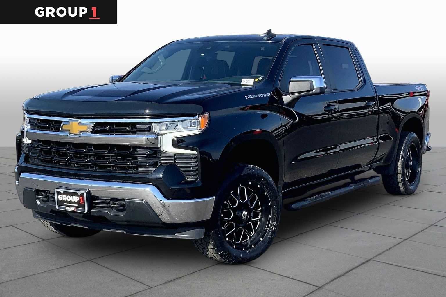 2023 Chevrolet Silverado 1500 LT — photo 1 of 37
