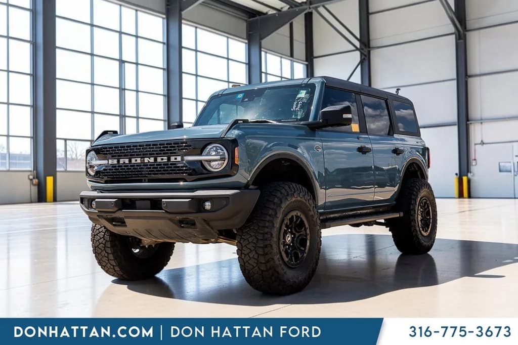 2022 Ford Bronco Wildtrak — photo 1 of 40