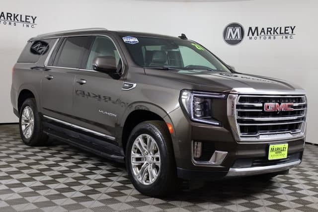 2021 GMC Yukon XL SLT — photo 1 of 50