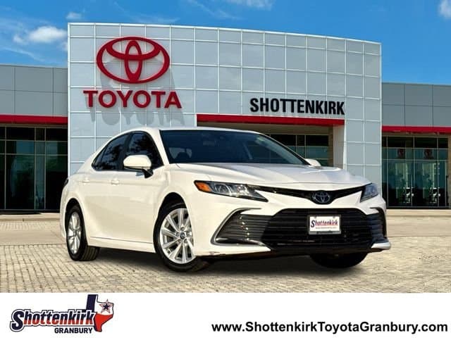 2023 Toyota CAMRY LE — photo 1 of 31