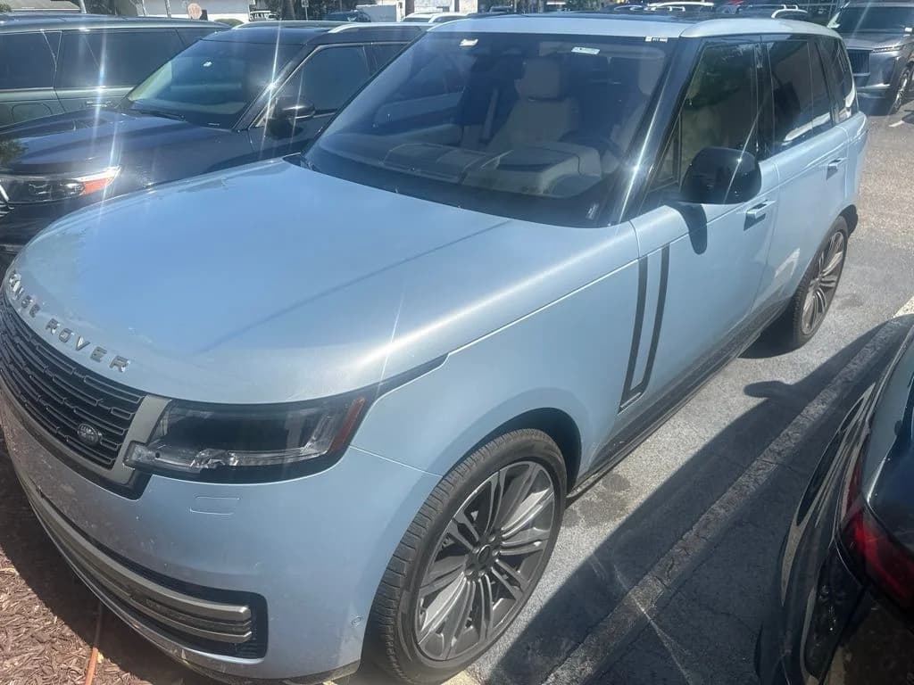 2023 Land Rover Range Rover Autobiography — photo 1 of 10