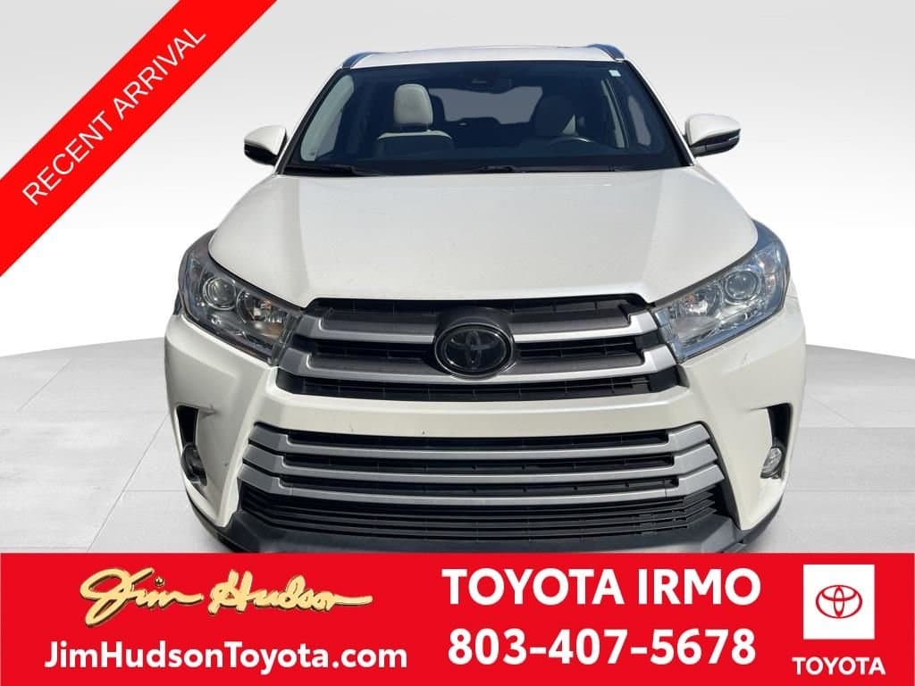 2019 Toyota Highlander XLE — photo 1 of 6