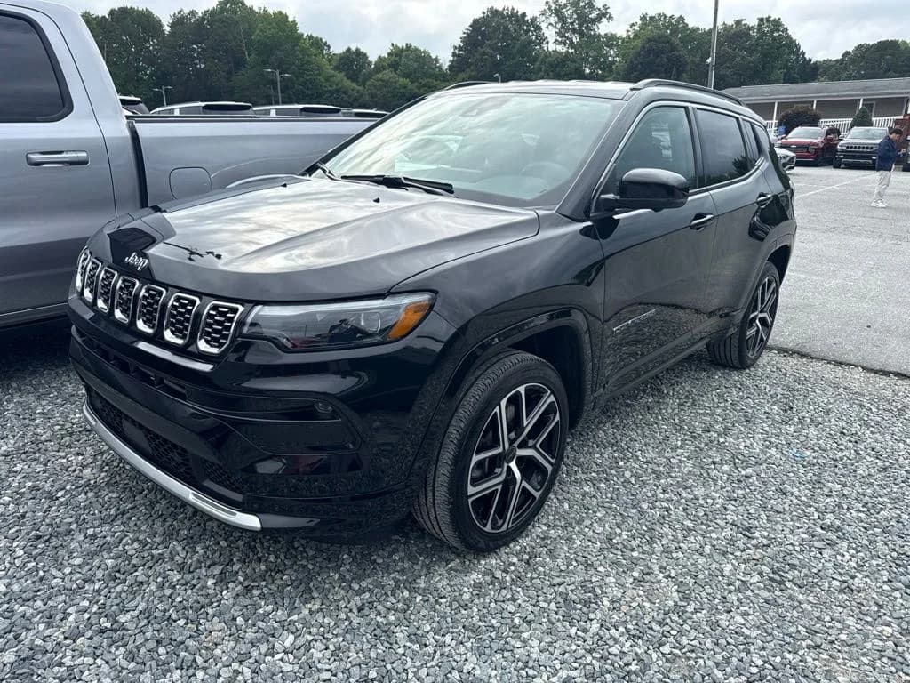 2025 Jeep Compass Limited — photo 1 of 5