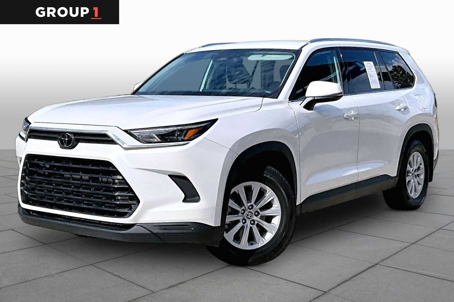 2024 Toyota Grand Highlander XLE — photo 1 of 35