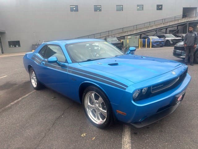 2009 Dodge Challenger R/T — photo 1 of 10