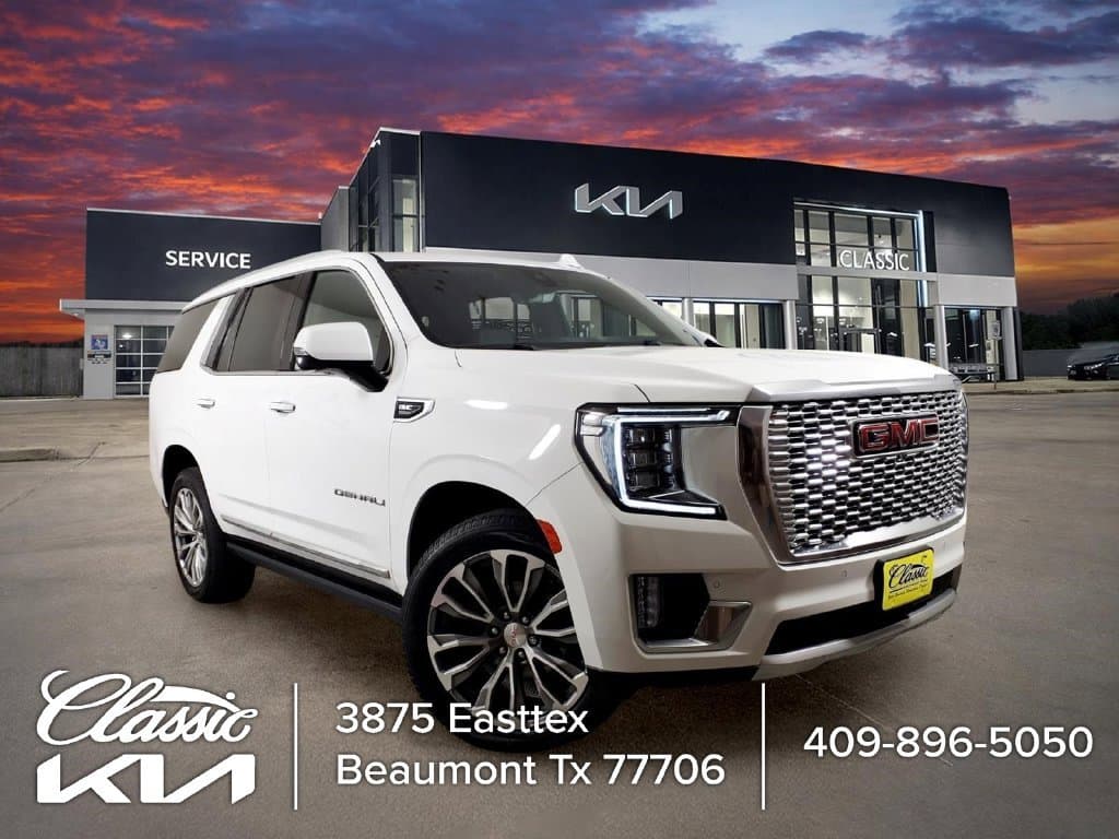 2021 GMC Yukon Denali — photo 1 of 25