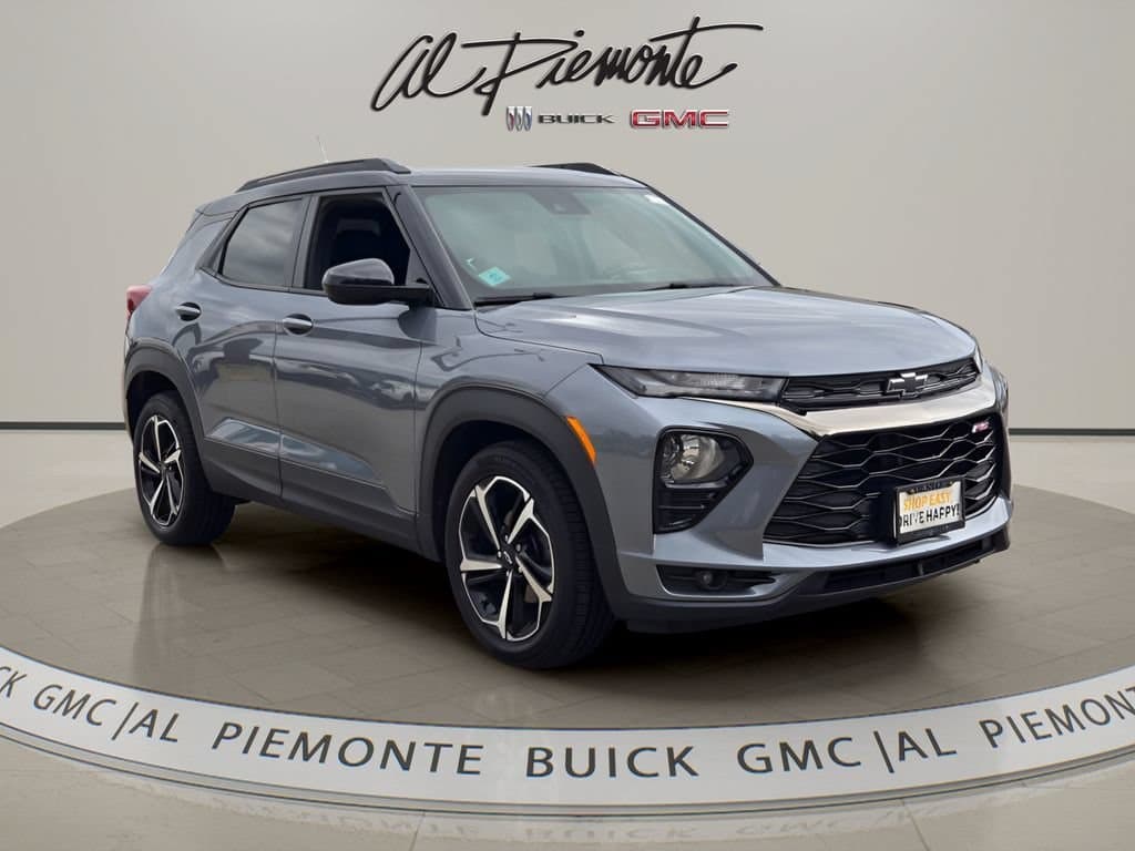 2021 Chevrolet Trailblazer RS — photo 1 of 24