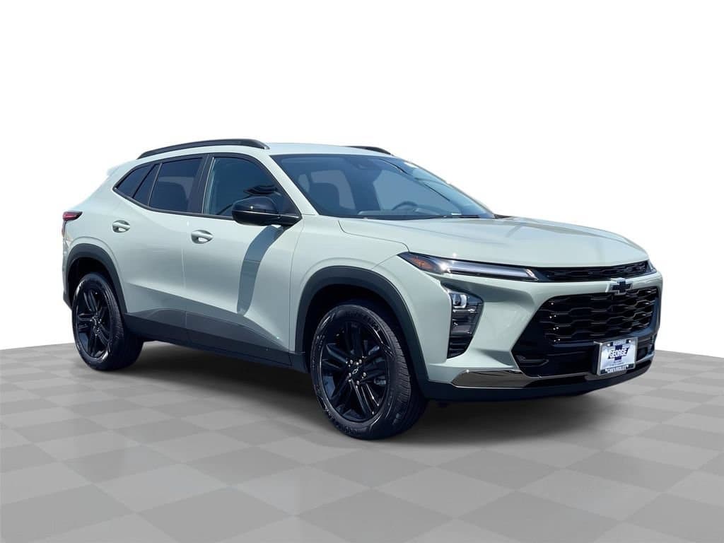 2026 Chevrolet Trax ACTIV — photo 1 of 33