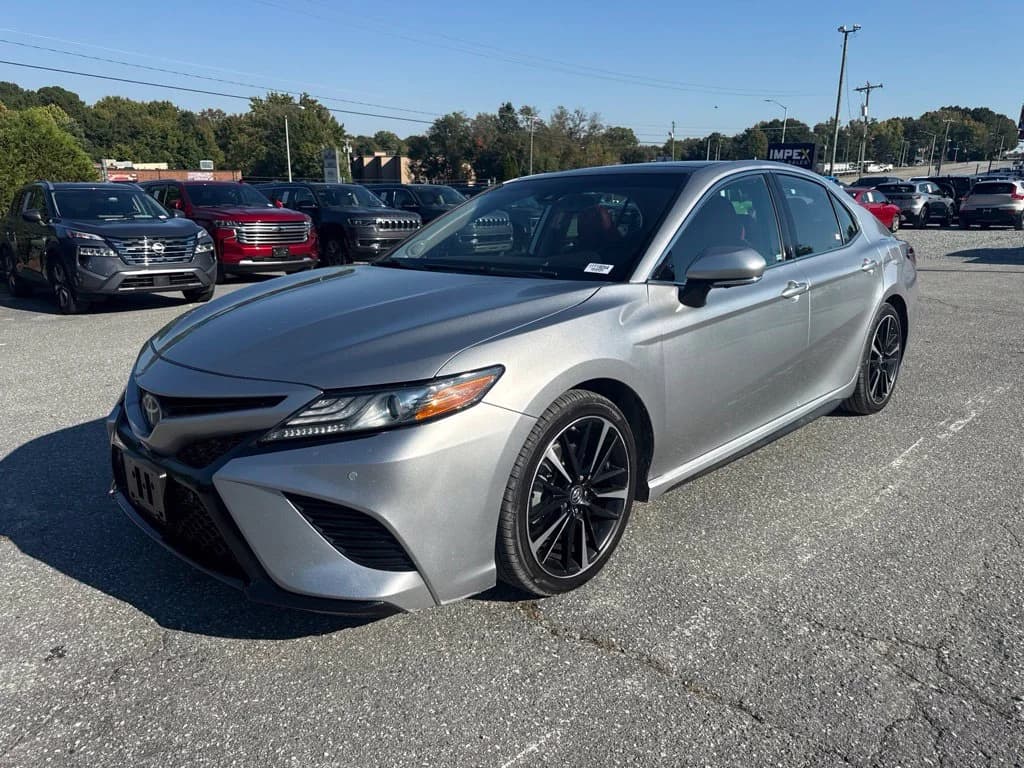 2019 Toyota Camry XSE — photo 1 of 32