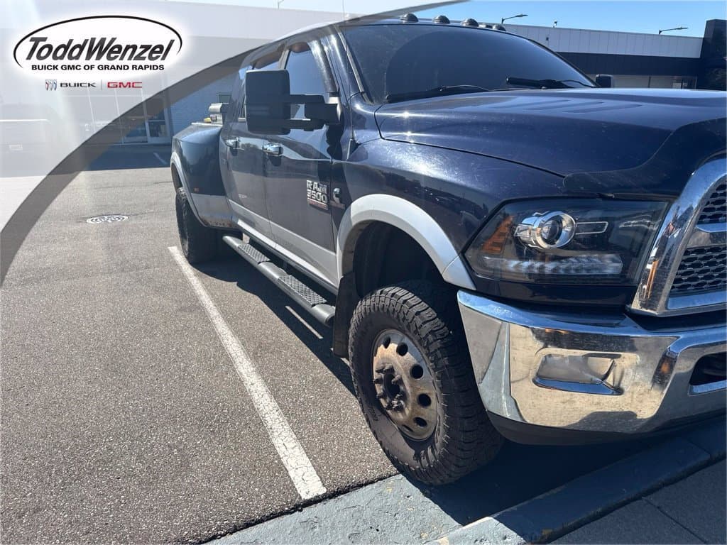 2013 RAM 3500 Laramie — photo 1 of 16