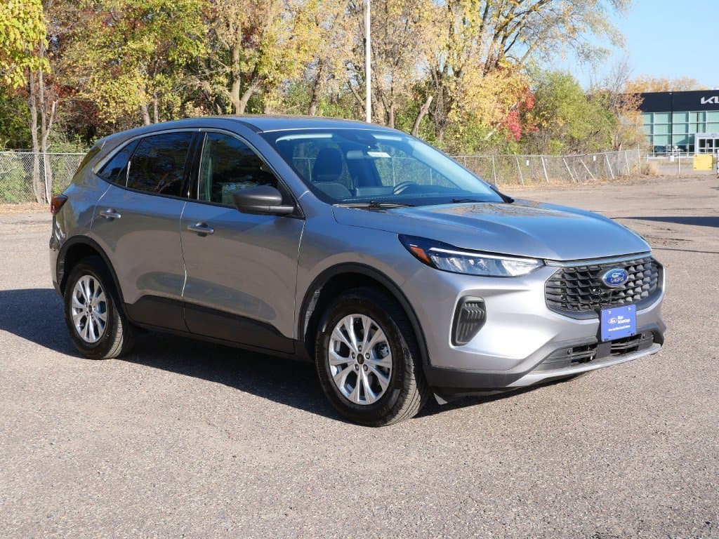 2024 Ford Escape Active — photo 1 of 28