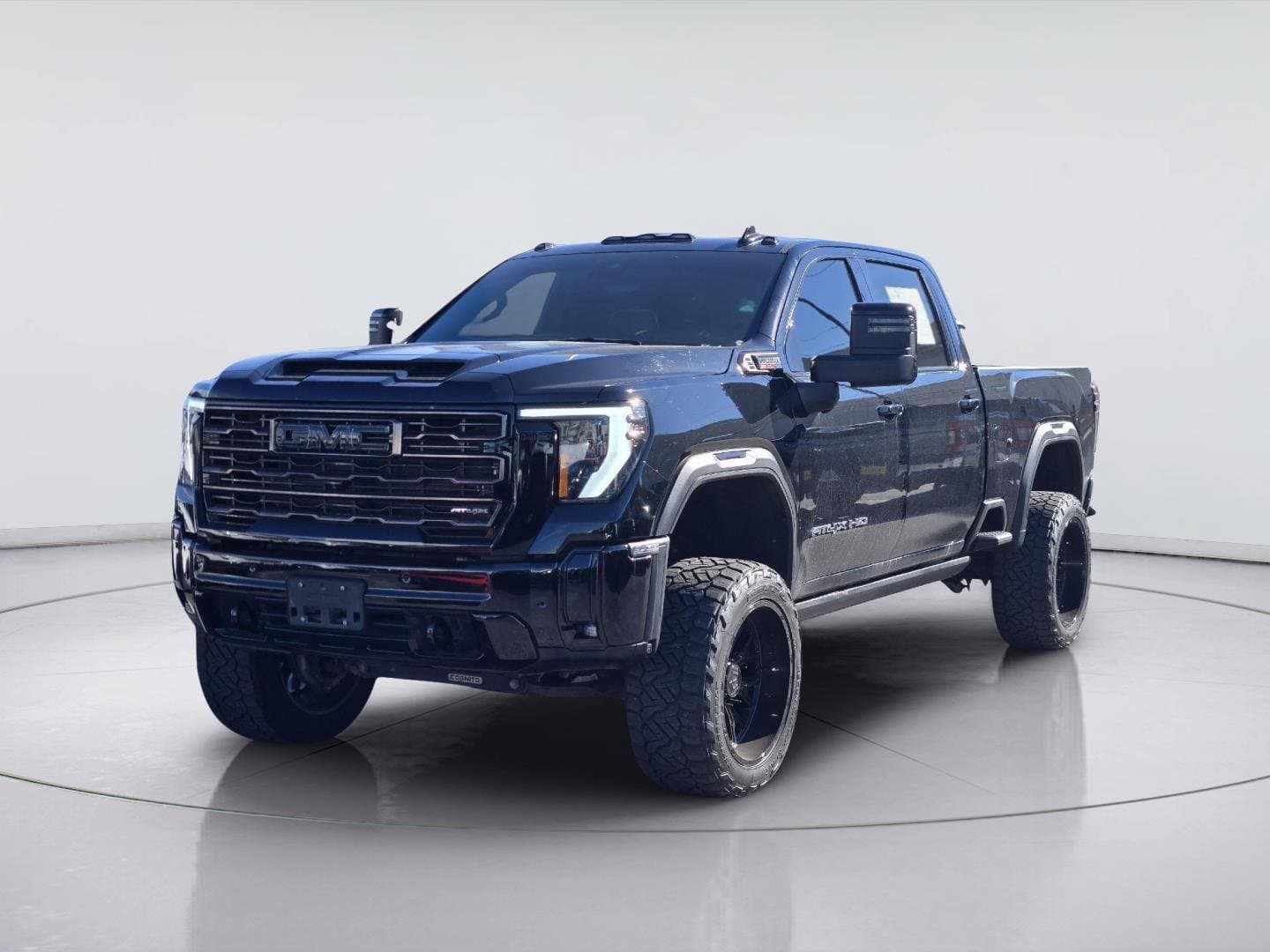 2025 GMC Sierra 2500HD AT4X — photo 1 of 31