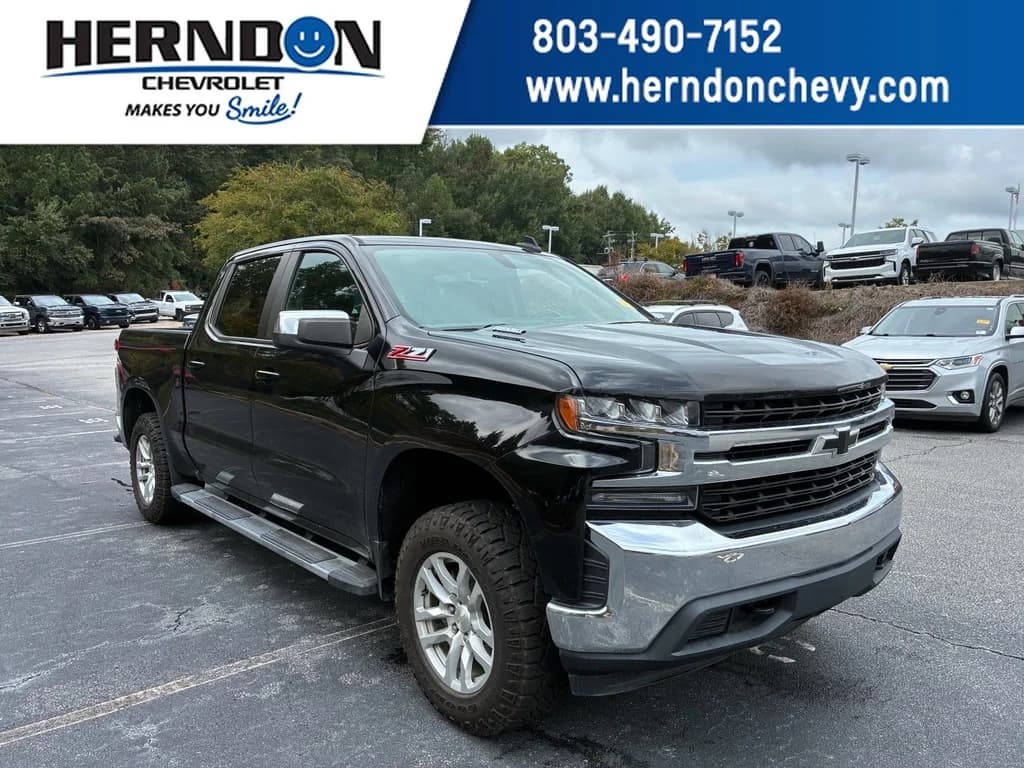 2020 Chevrolet Silverado 1500 LT — photo 1 of 6