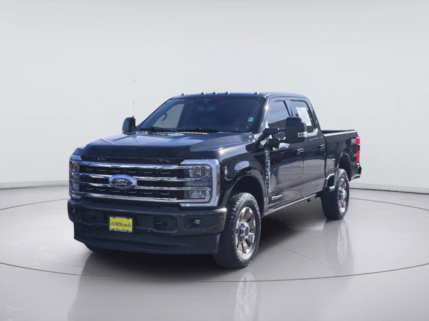 2024 Ford Super Duty F-350 SRW King Ranch — photo 1 of 33