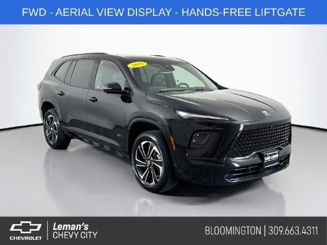 2025 Buick Enclave Sport Touring — photo 1 of 33