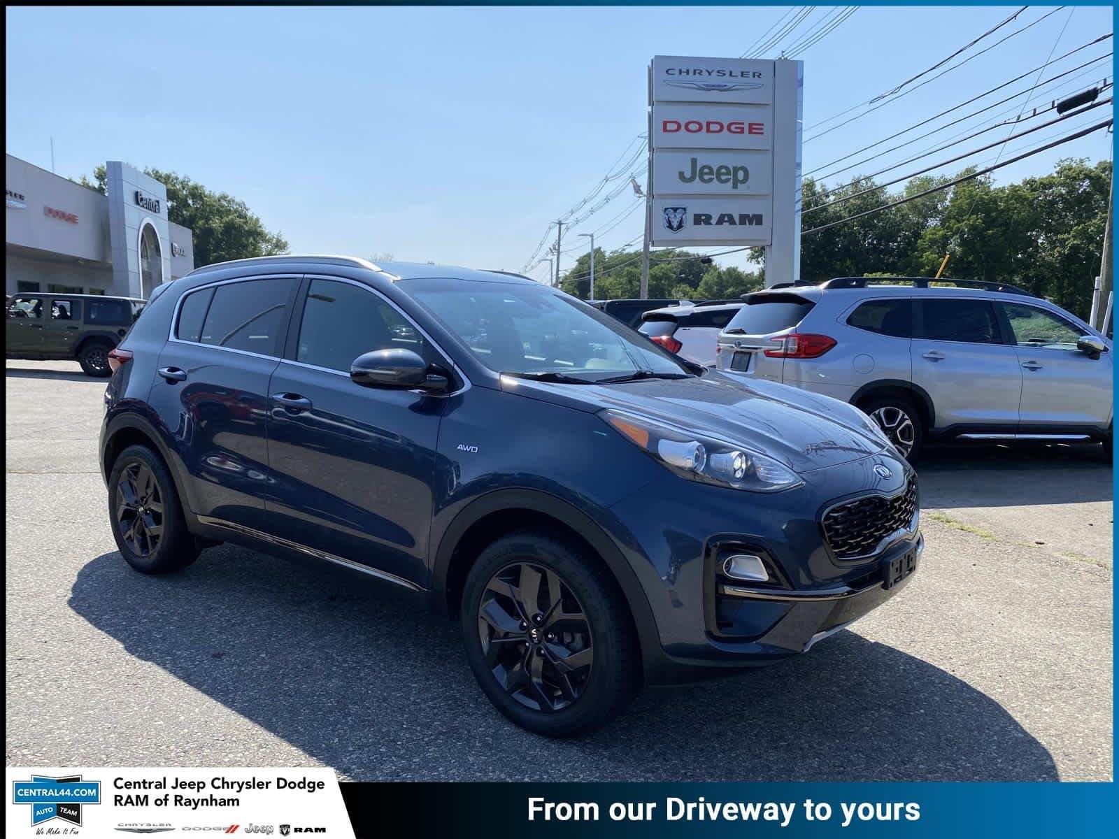2021 Kia Sportage S — photo 1 of 32