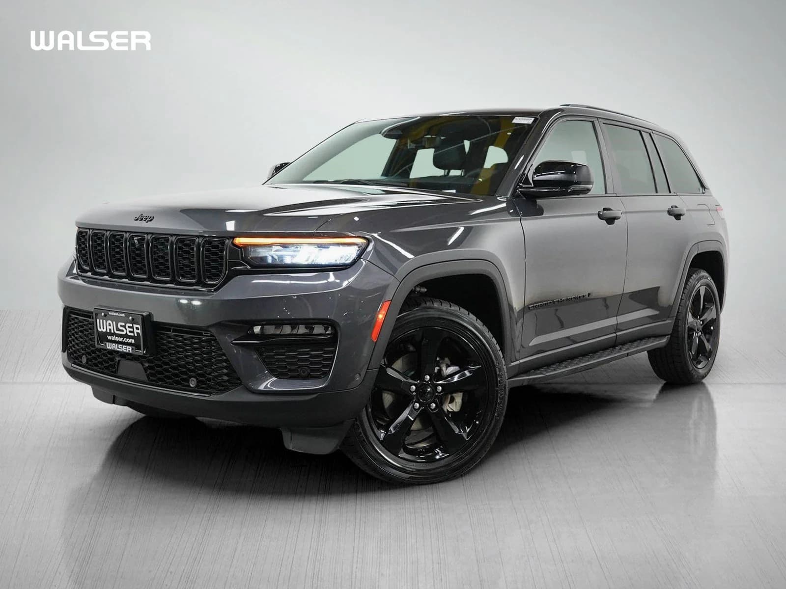 2024 Jeep Grand Cherokee Limited — photo 1 of 33