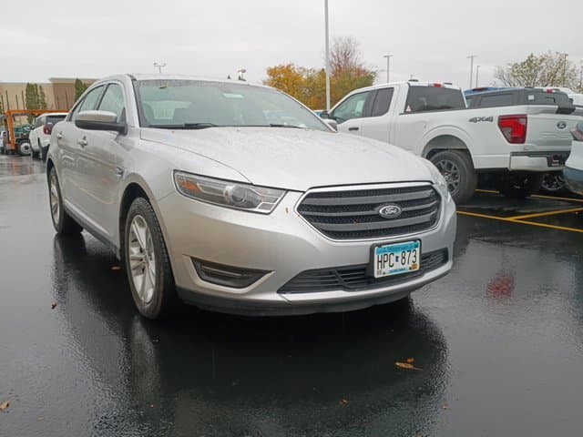 2016 Ford Taurus SEL — photo 1 of 8