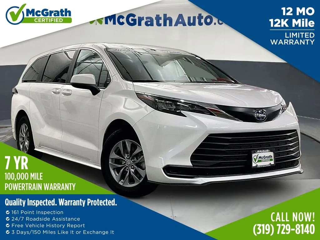 2025 Toyota Sienna LE — photo 1 of 40