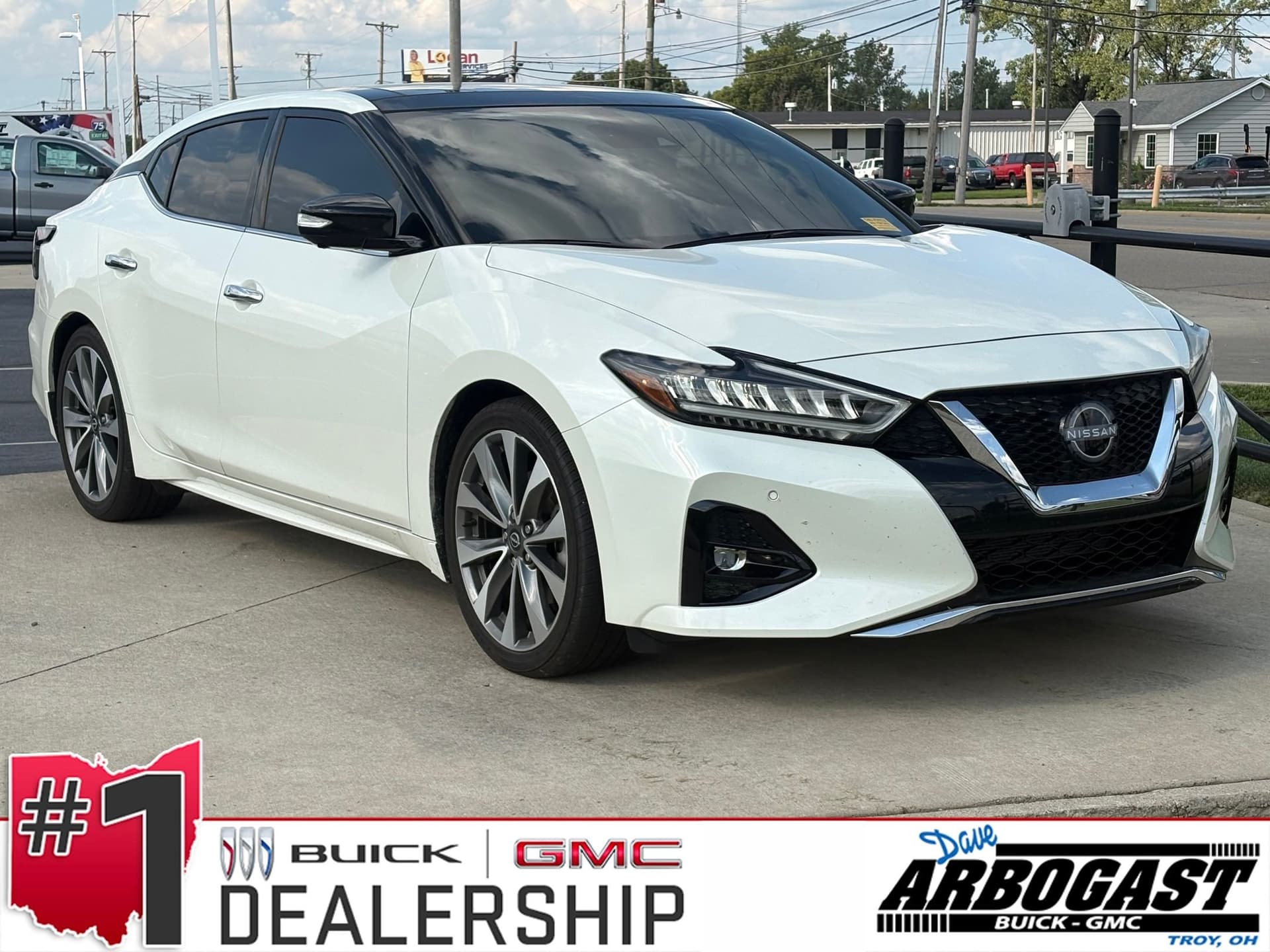 2023 Nissan Maxima Platinum — photo 1 of 15