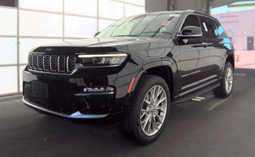 2022 Jeep Grand Cherokee Summit — photo 1 of 25