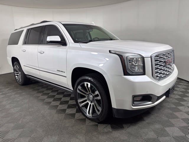 2019 GMC Yukon XL Denali — photo 1 of 24
