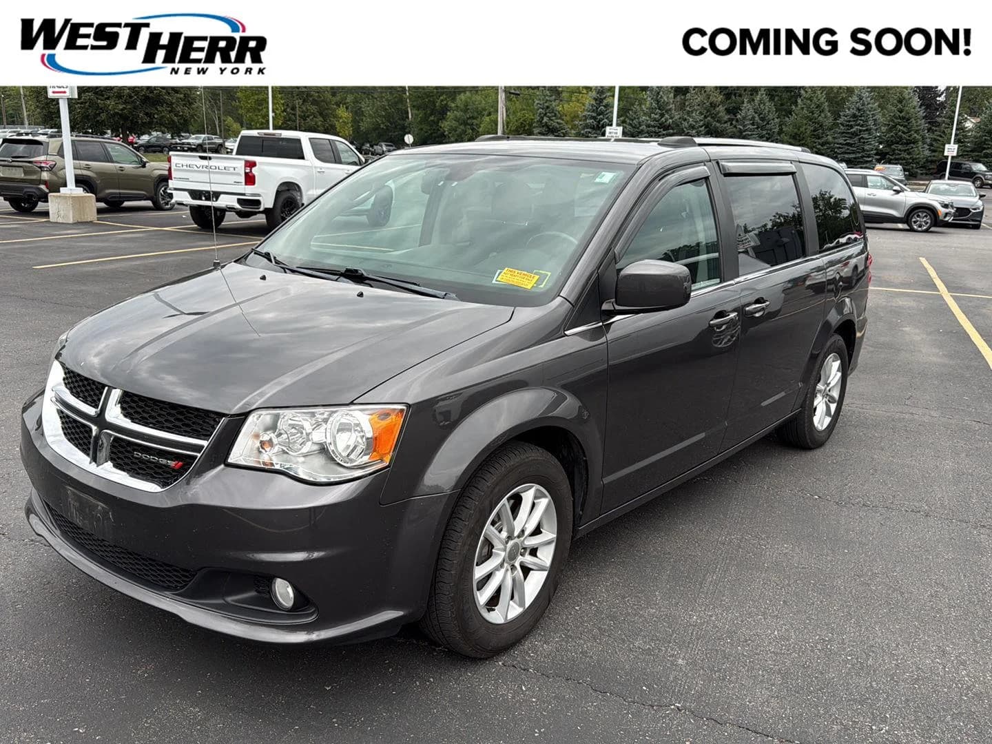 2019 Dodge Grand Caravan SXT — photo 1 of 23