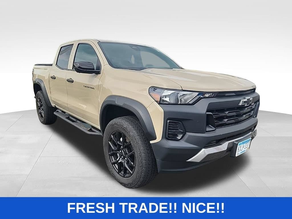2023 Chevrolet Colorado 4WD Trail Boss — photo 1 of 4