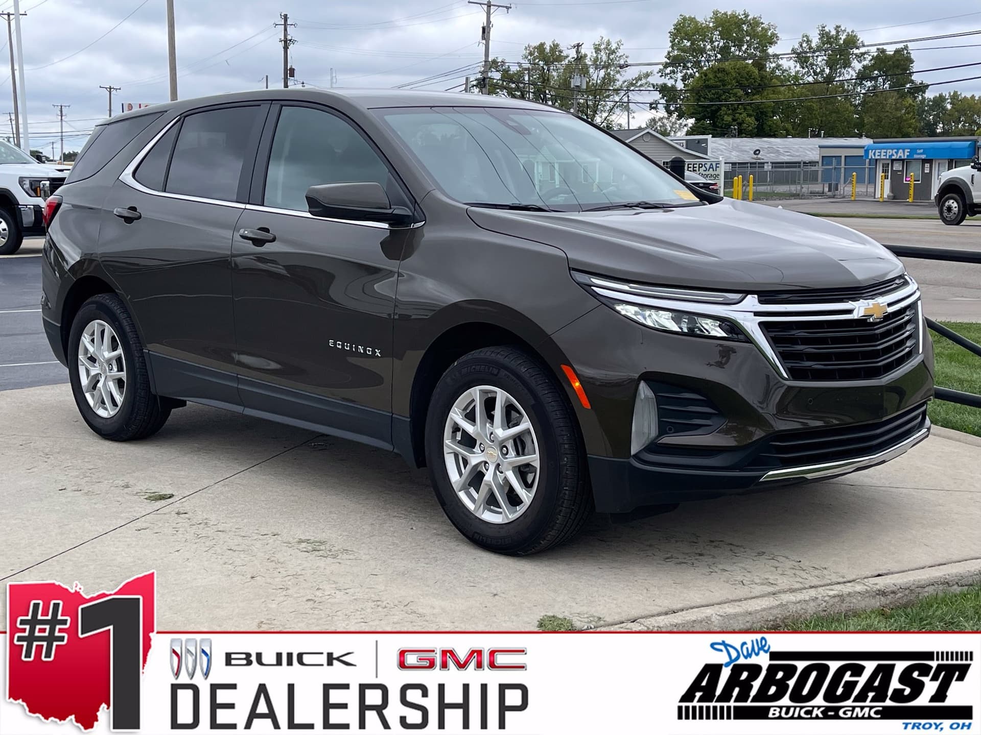 2024 Chevrolet Equinox LT — photo 1 of 16