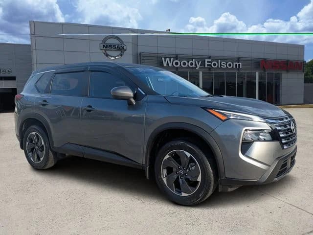 2024 Nissan Rogue SV — photo 1 of 29