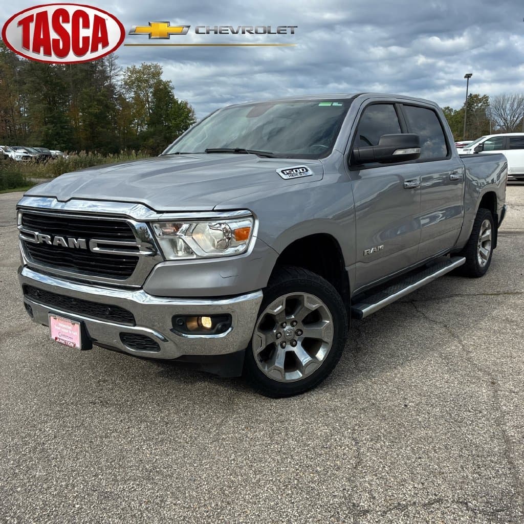 2020 RAM 1500 Base — photo 1 of 8