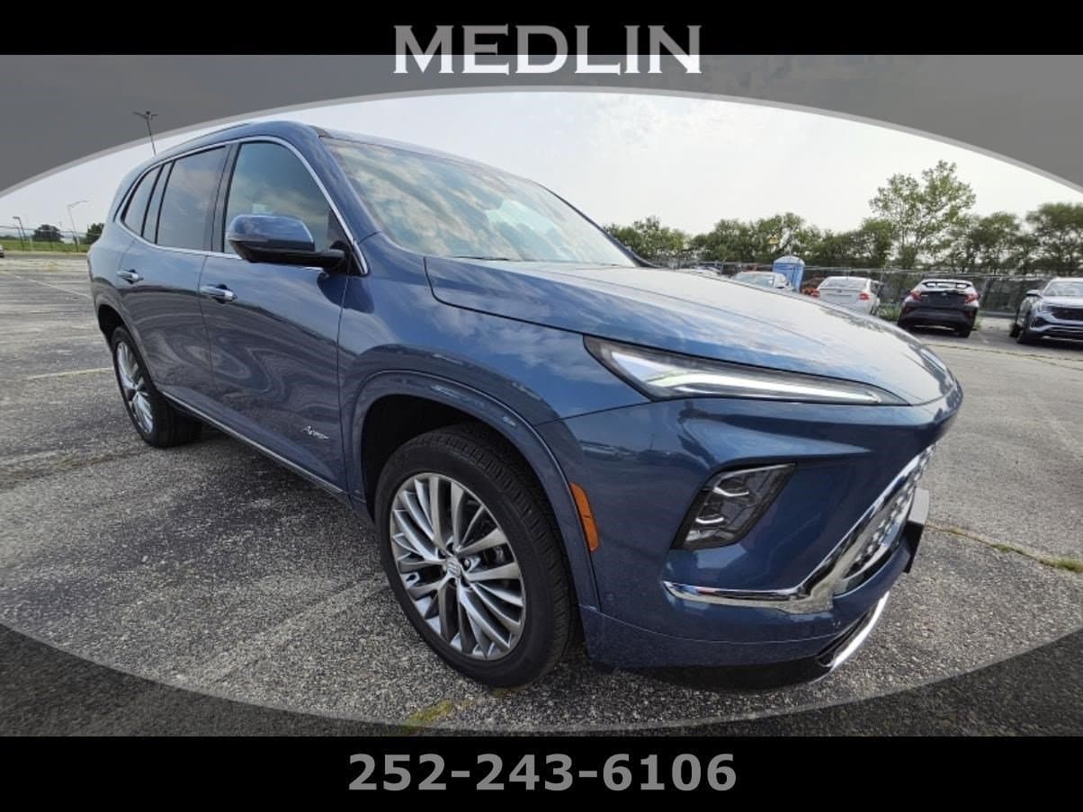 2026 Buick Enclave Avenir — photo 1 of 16