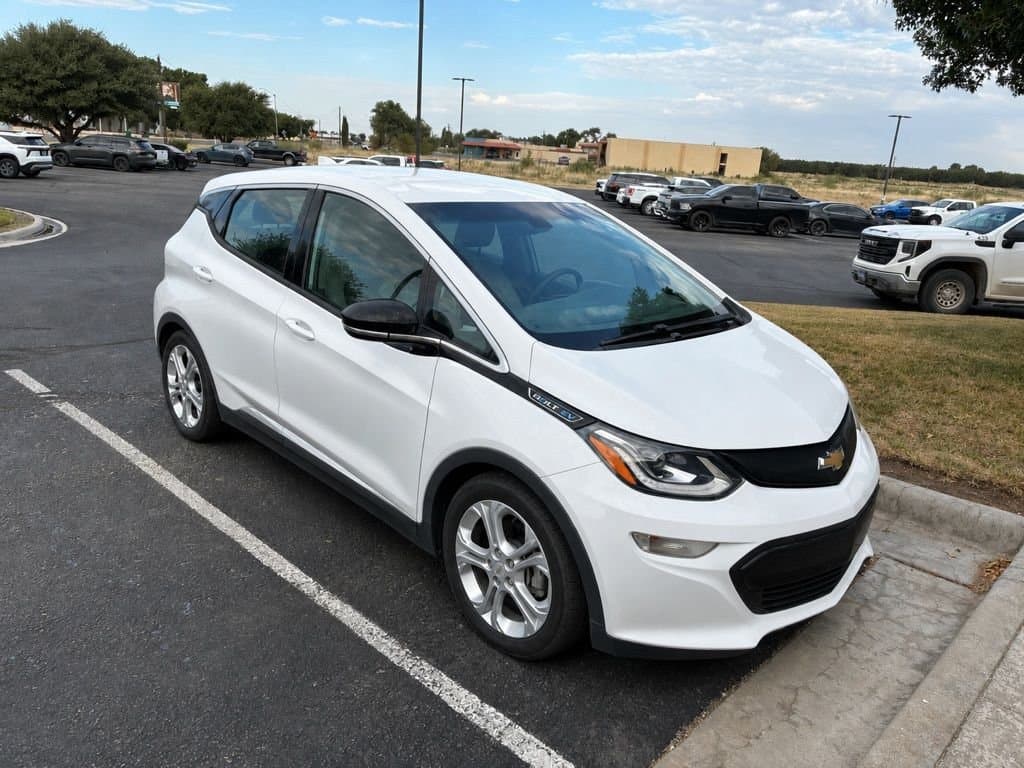 2019 Chevrolet Bolt EV LT — photo 1 of 3