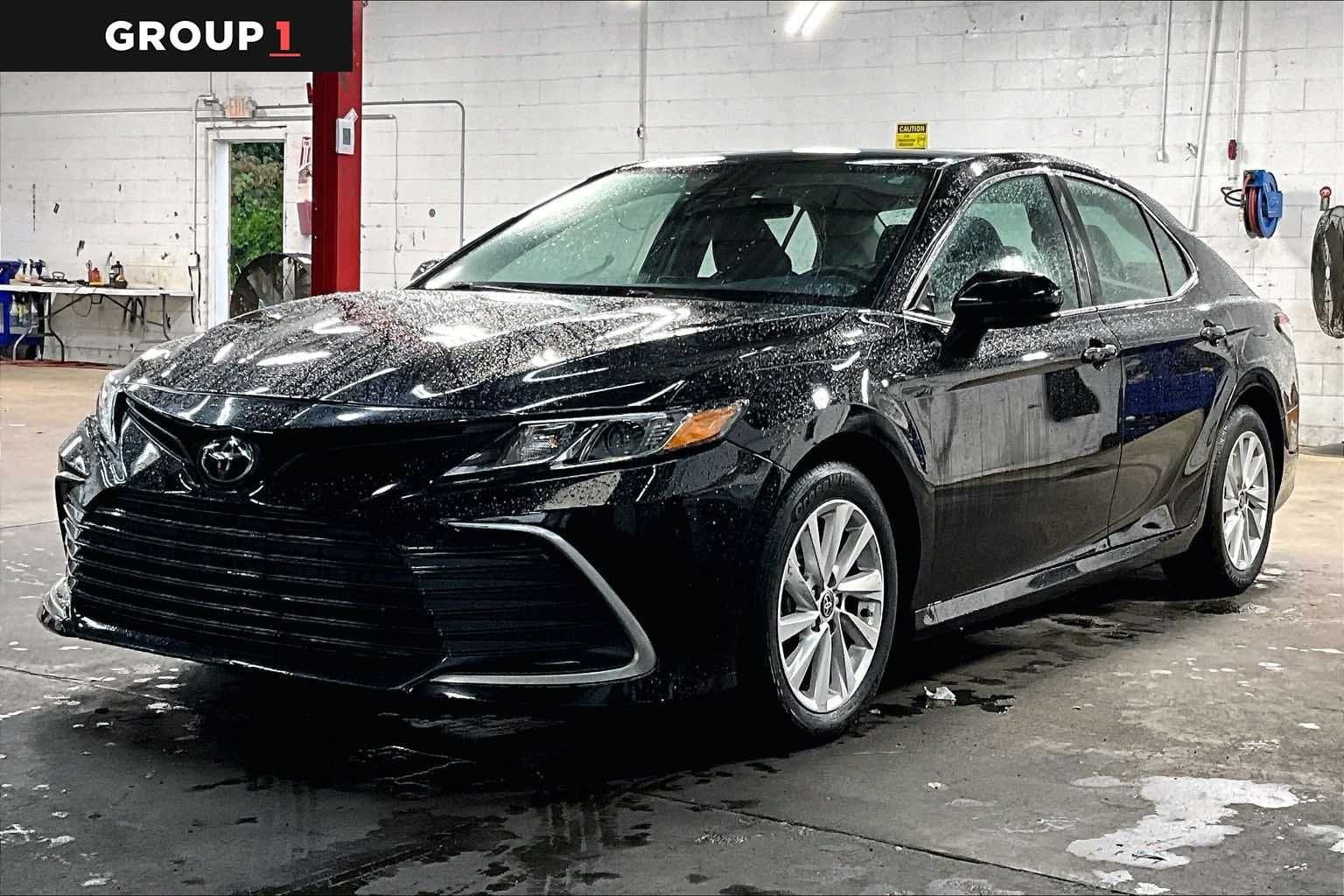 2024 Toyota Camry LE — photo 1 of 34