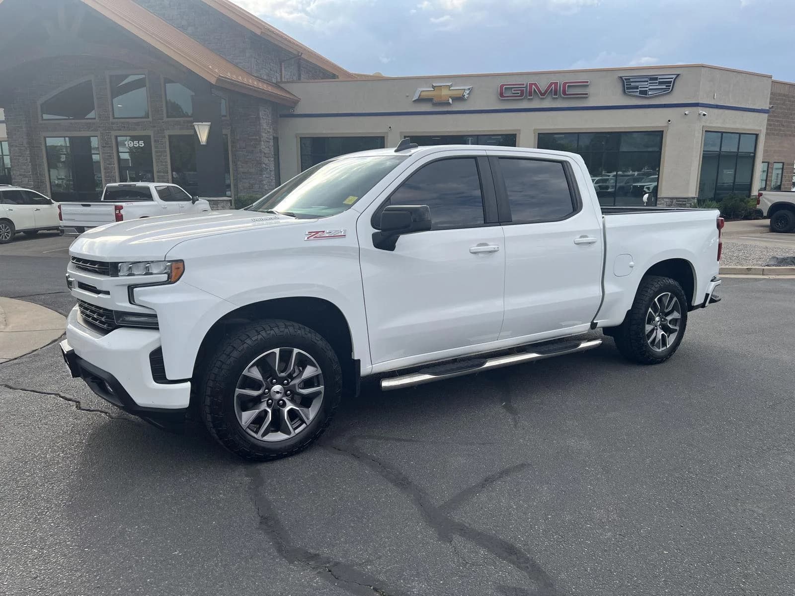 2020 Chevrolet Silverado 1500 RST — photo 1 of 33