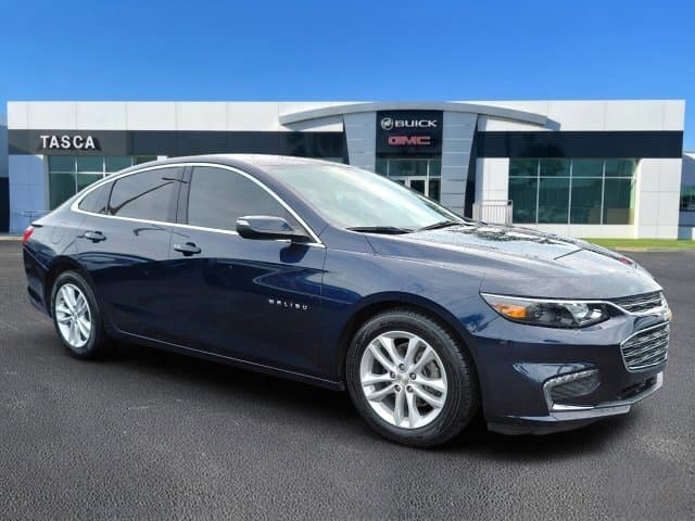 2018 Chevrolet Malibu LT — photo 1 of 33