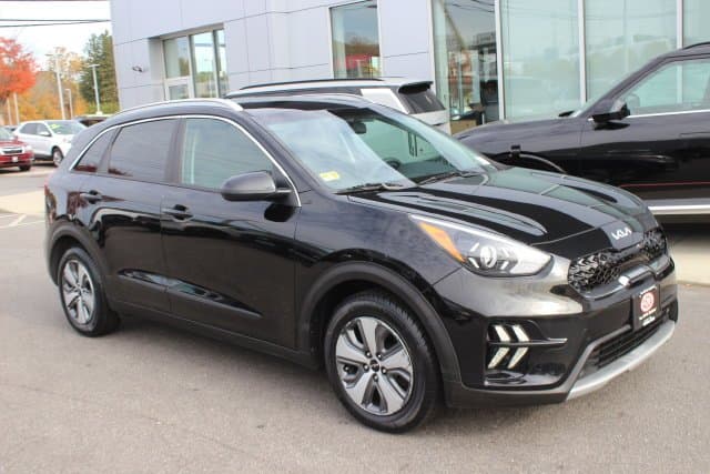 2022 Kia Niro LX — photo 1 of 30